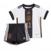 Tyskland Mario Gotze #11 kläder Barn VM 2022 Hemmatröja Kortärmad (+ korta byxor)